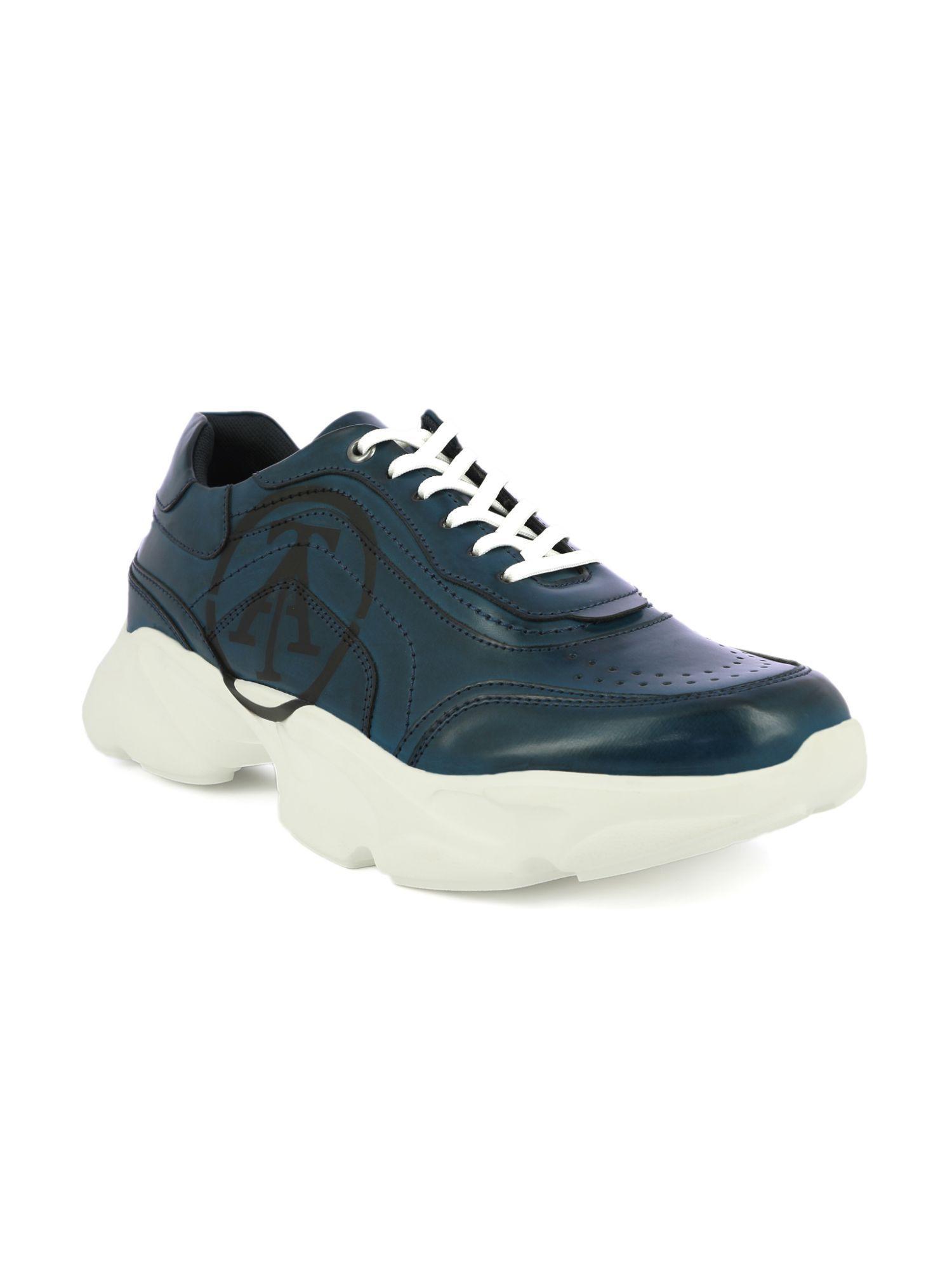 solid bold badged blue walking shoes