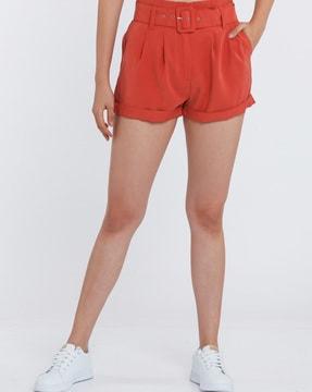 solid city shorts with belt