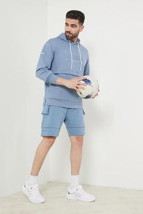 solid cotton blend regular fit men's shorts - blue