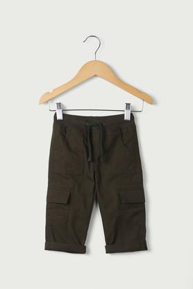 solid cotton regular fit infant boys pants - olive