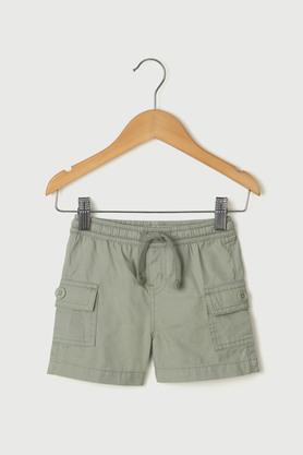 solid cotton regular fit infant boys shorts - olive
