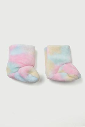 solid cotton regular fit infant girls mitten - multi