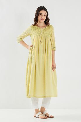 solid cotton v-neck women's casual wear kurta - green