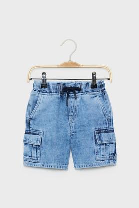 solid denim regular fit boys shorts - midstone