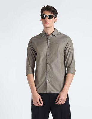 solid dobby slim fit shirt