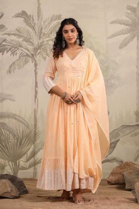 solid full length cotton woven women's kurta set - peach