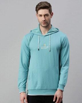 solid full-sleeves hoodie