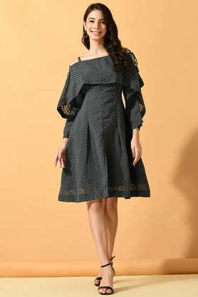 solid georgette regular fit women's ethnic dress - grey
