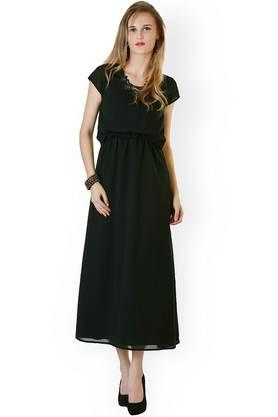 solid georgette round neck women's knee length dress - black