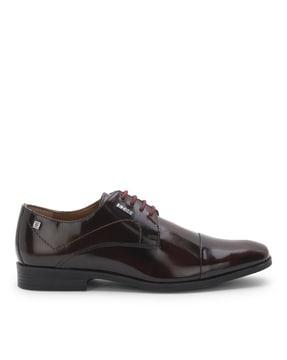 solid lace-up formal shoe