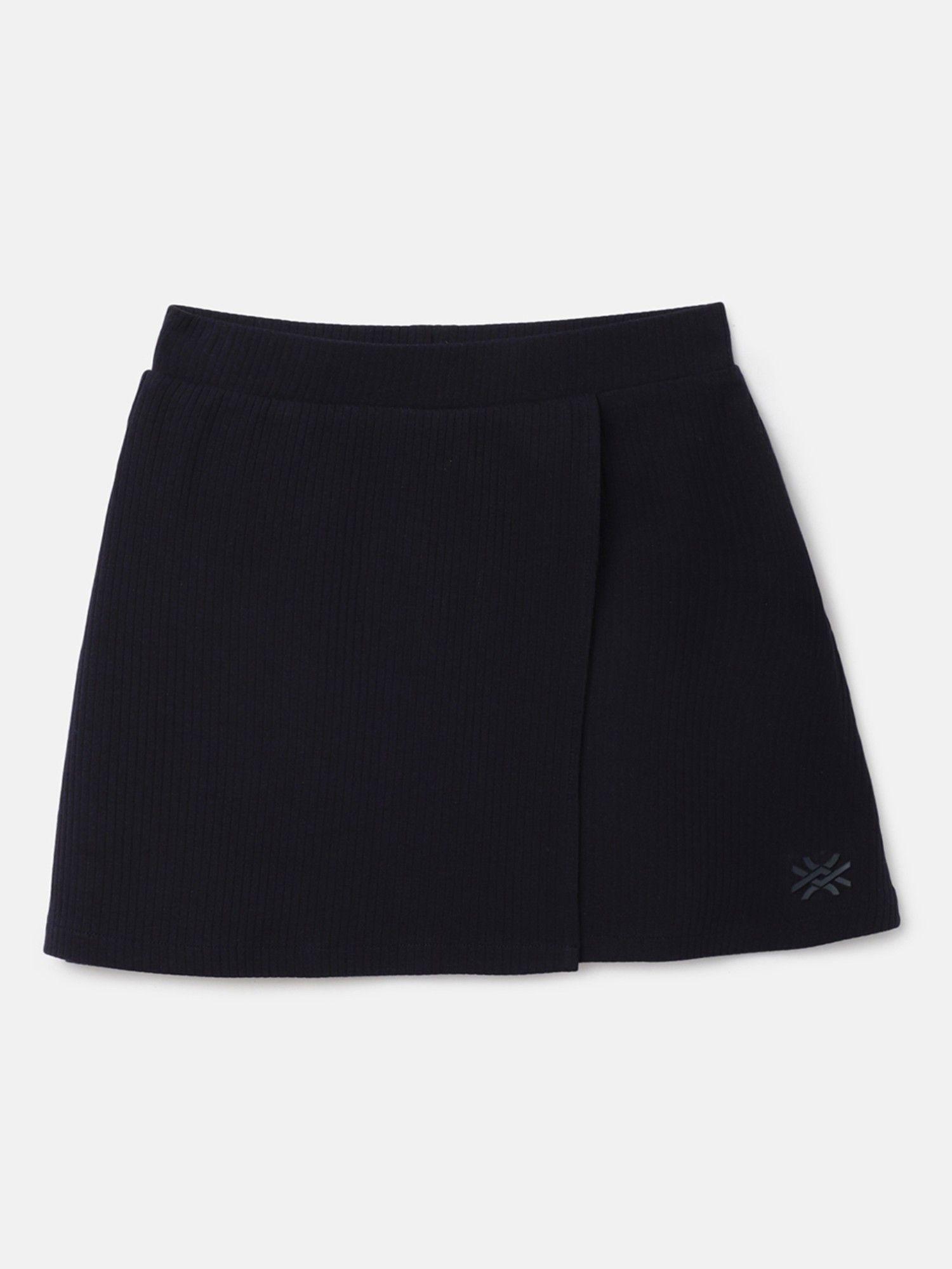solid pattern regular fit skirt