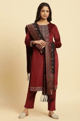 solid polyester regular fit women's kurta, pants and jacquard dupatta set - maroon