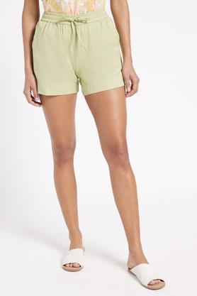 solid rayon regular fit women's shorts - green
