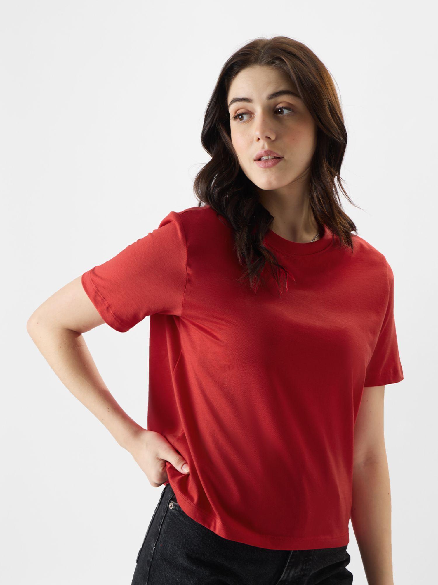 solid red women regular fit half sleeves cotton t-shirt