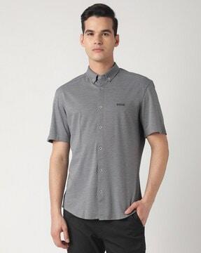 solid regular fit pure cotton shirt