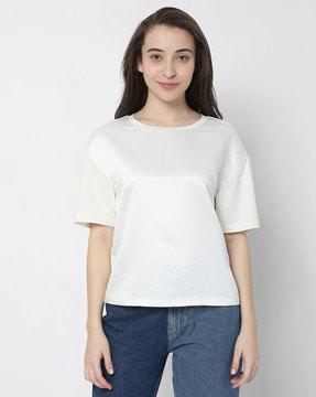 solid round-neck t-shirt