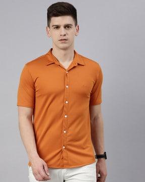 solid shirt with collar neckline