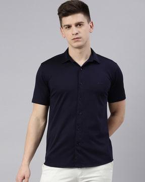 solid shirt with collar neckline