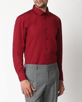 solid shirt with spread collar