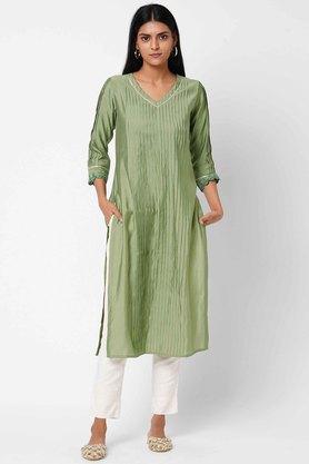 solid silk blend v-neck women's calf length kurta - green