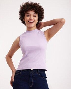 solid sleeveless t-shirt
