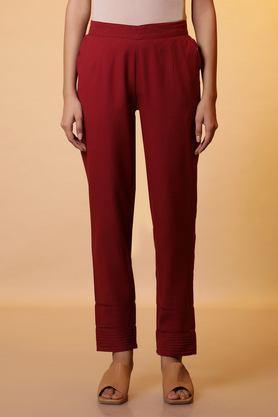 solid slim fit blended fabric women's casual wear trousers - maroon