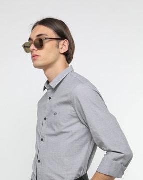 solid slim fit shirt