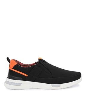 solid slip-on casual shoes