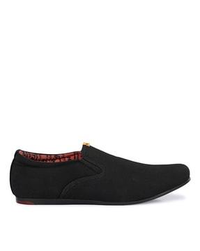 solid slip-on casual shoes