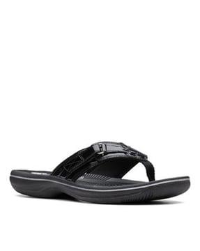 solid t-strap flip-flops