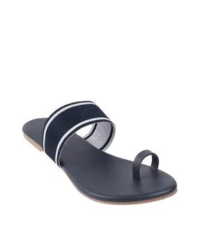 solid toe-ring flip-flops