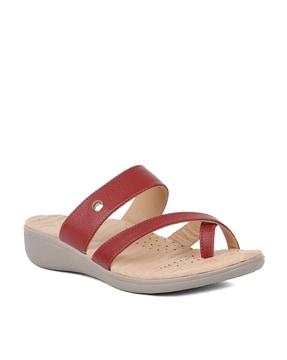 solid toe-ring sandals