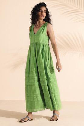 solid v-neck cotton women's knee length dress - green