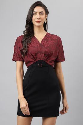 solid v-neck polyester women's dress - maroon