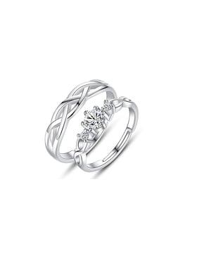 solitare ring with rose