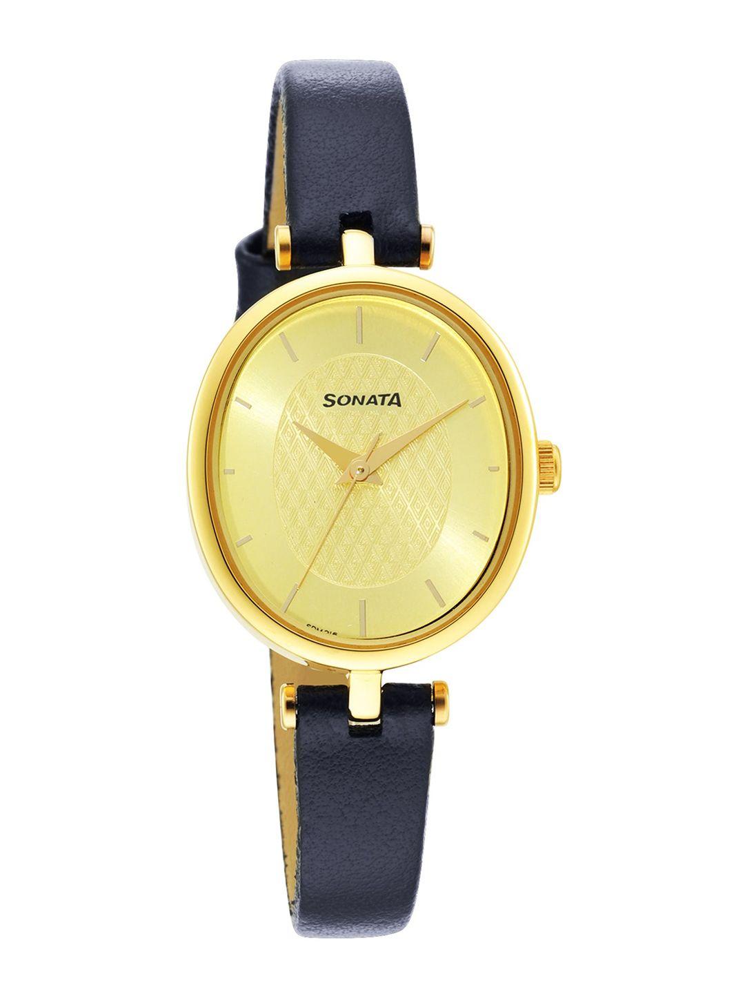 sonata women brass dial & leather straps analogue watch 8181yl01