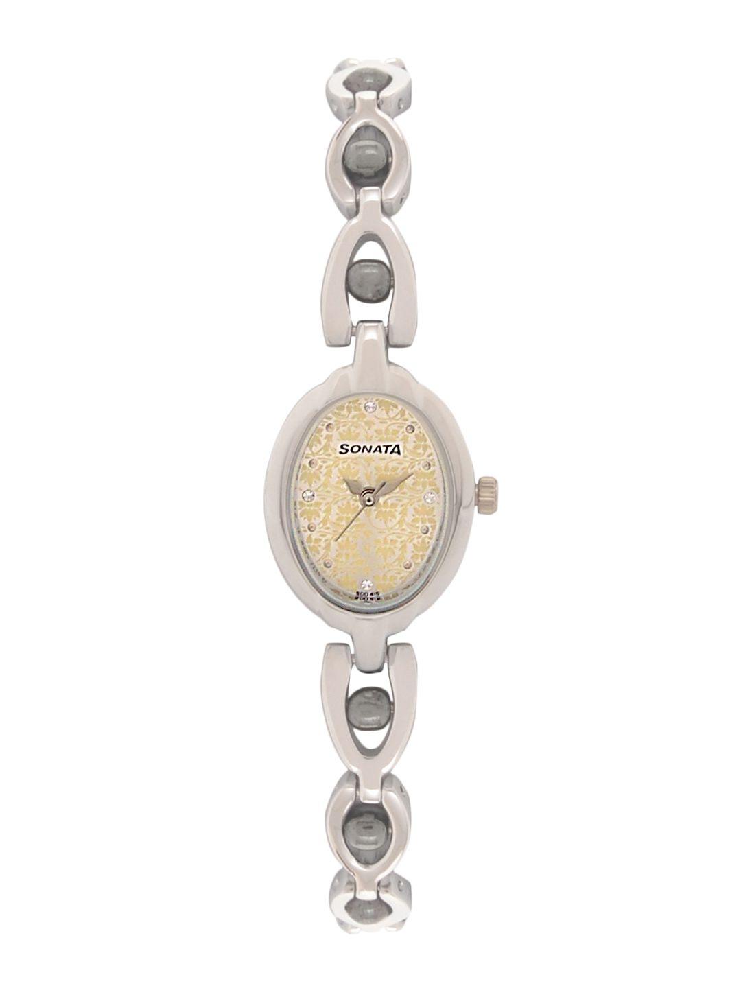 sonata women beige & silver-toned analogue watch