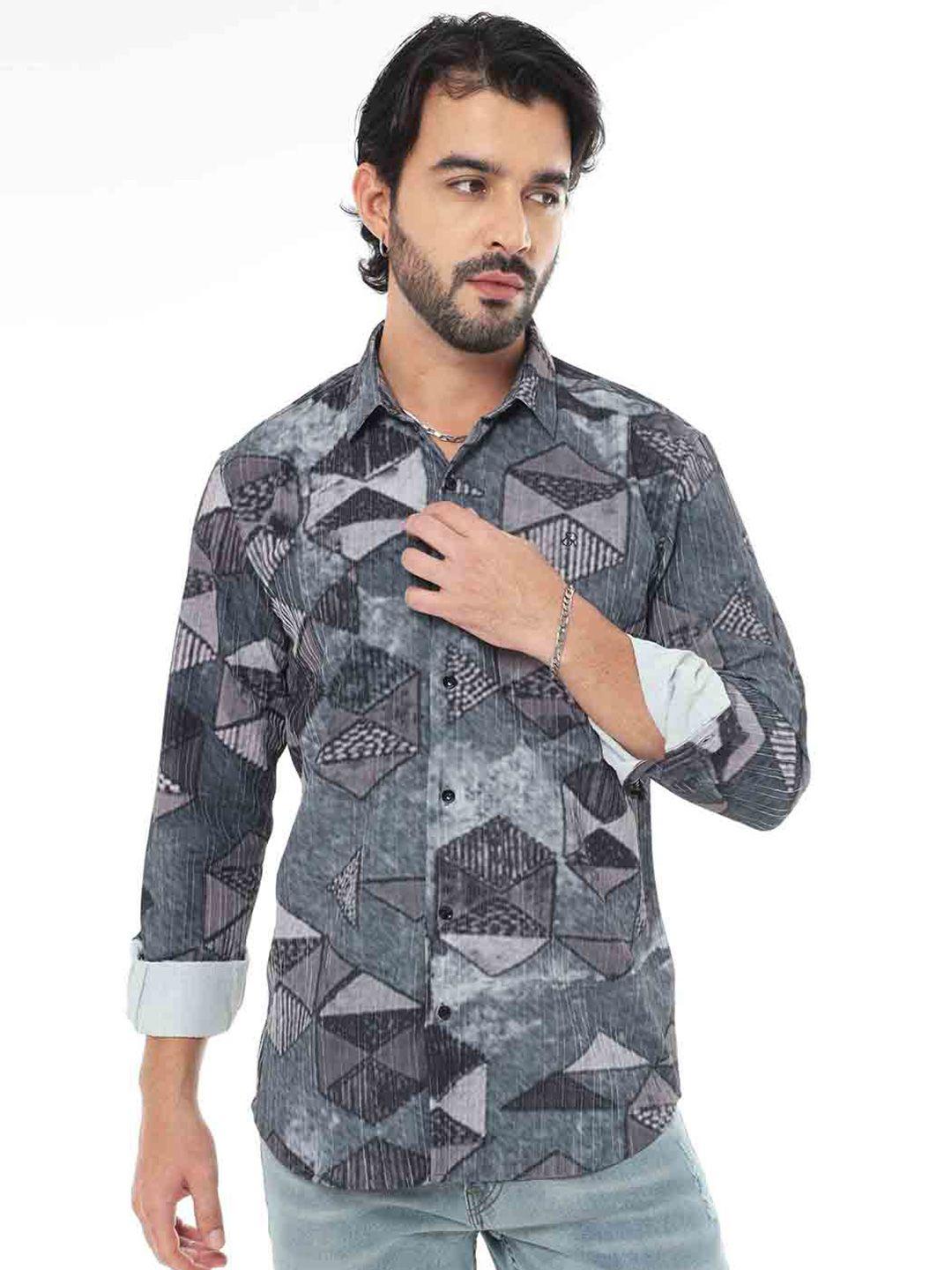 soratia geometric printed casual shirt