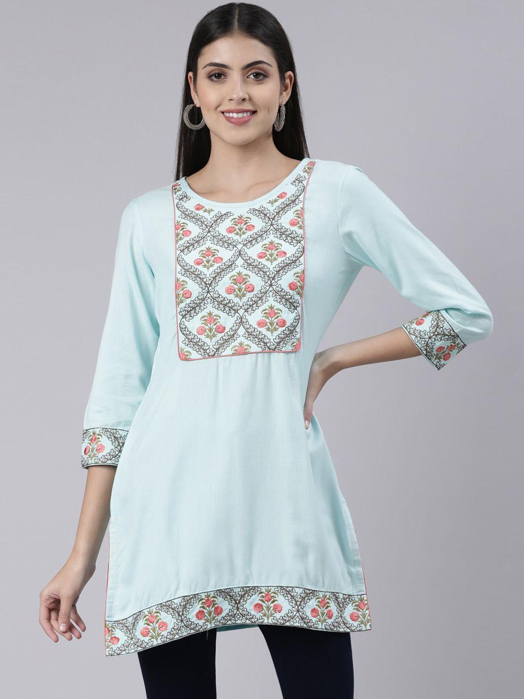 souchii floral embroidered kurti