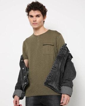 space-dyed henley t-shirt with flap pocket