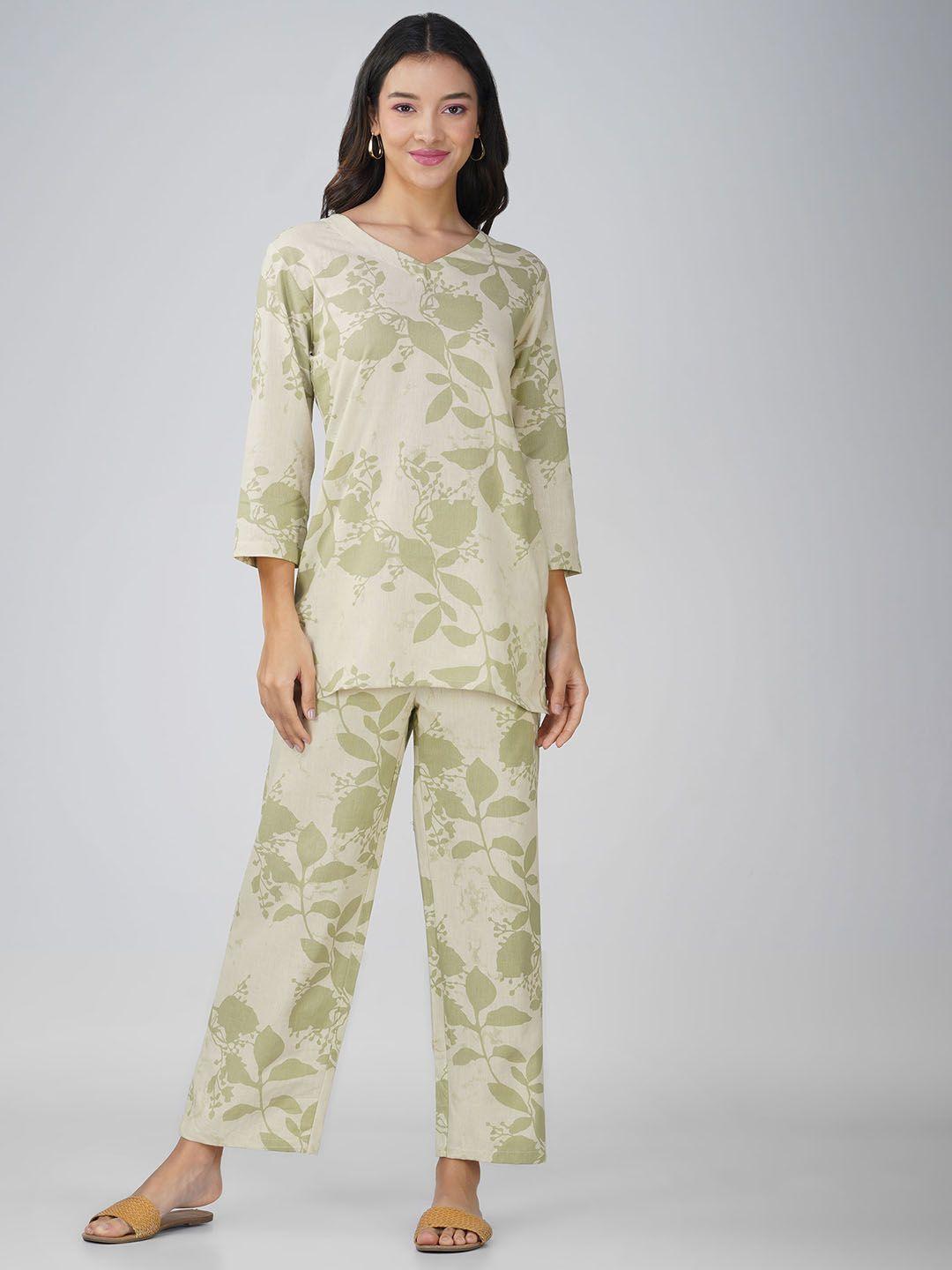 sparsa printed v- neck top & slip-on palazzos co-ords