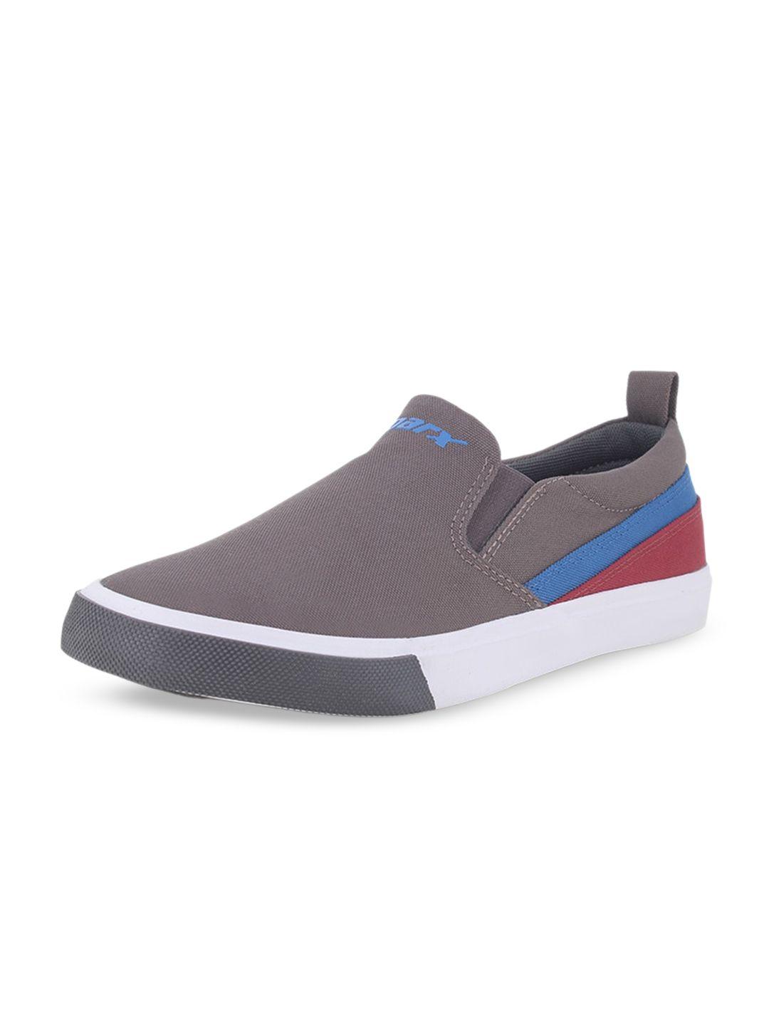 sparx men contrast sole slip-on sneakers