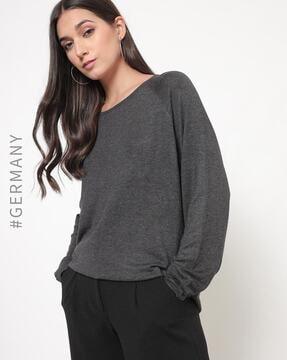 speckled round-neck pullover with raglan sleeves