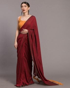 speckled saree with tassels