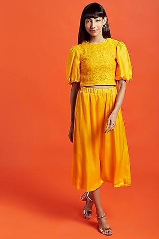 spicy mustard crop top in gajji silk