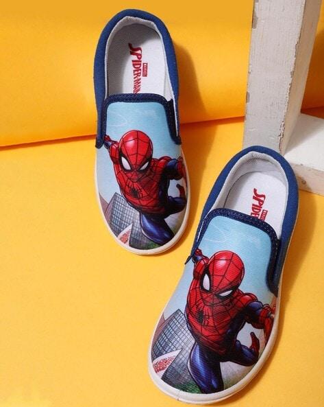 spider man print slip-on shoes