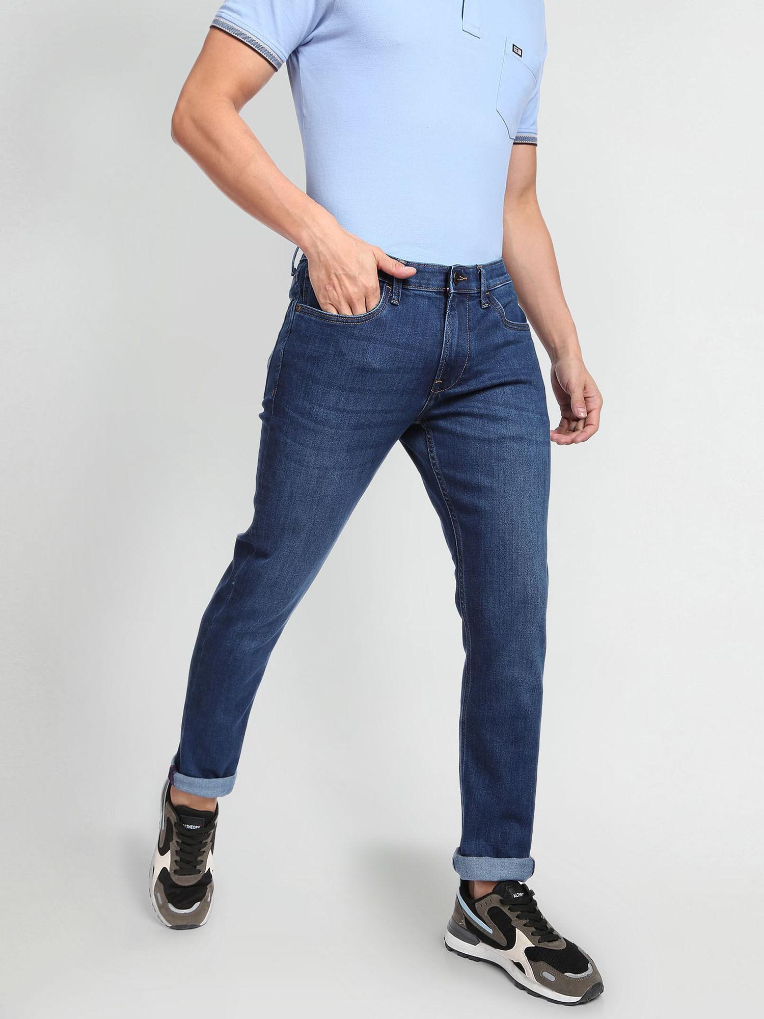 sports men navy blue mid rise jameson slim fit jeans
