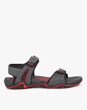 sports sandals with velcro fastening