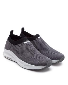 sports shoes with slip-on styling