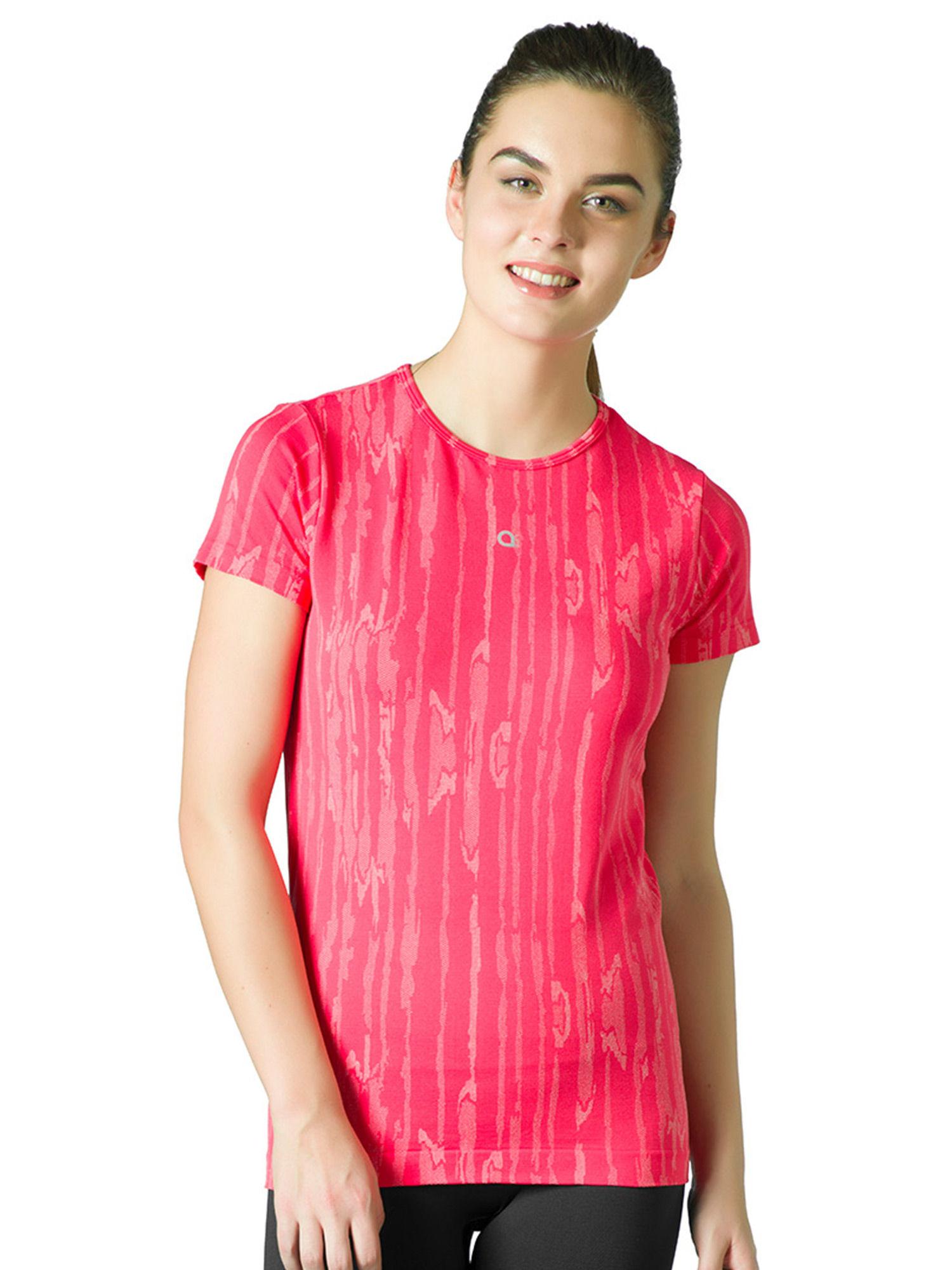 sports t-shirt in pink